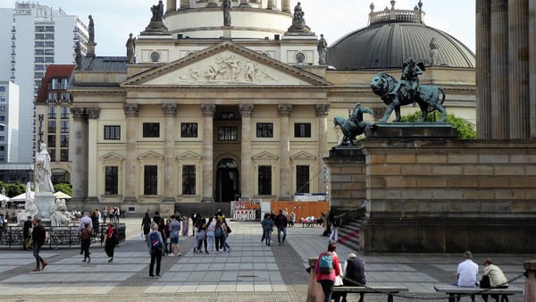 German Love Stories: Lost in Delusion
